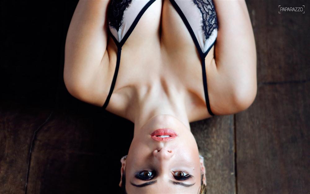 Ana Paula Renault do BBB16 semi nua no Paparazzo (41)